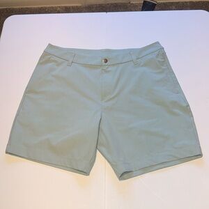 Lululemon Athletica Men's Sage Green Flat Front Shorts